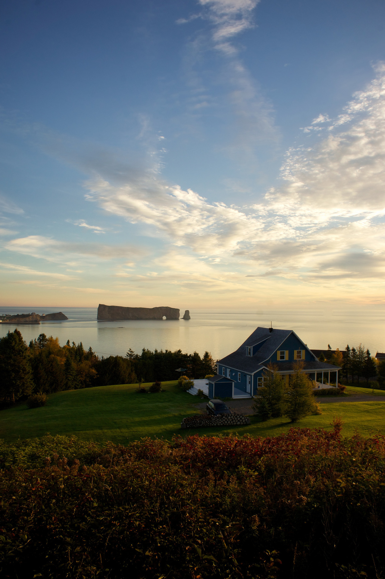 visitheworld:   	Percé, Québec / Canada (by Maxime Vignasse). 
