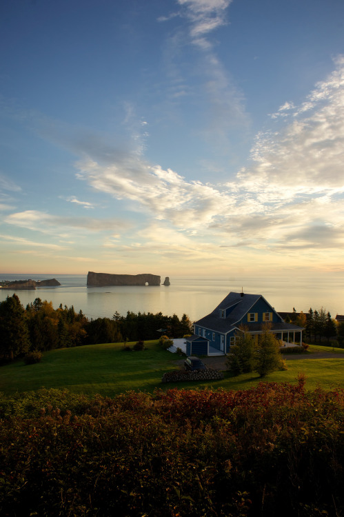 visitheworld:   	Percé, Québec / Canada (by Maxime Vignasse). 