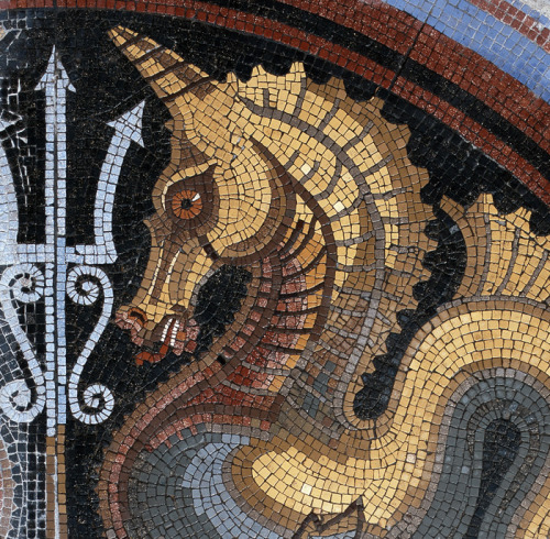 Dragon mosaic, fountain outside Alte Nationalgalerie Museumsinsel Berlin. Source Hein Derix , Kevela