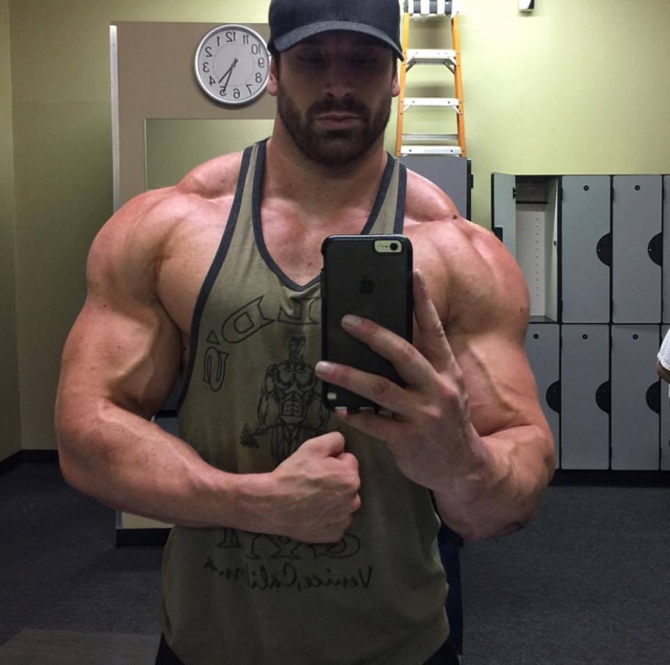 Hot Muscular Men