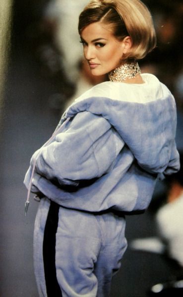 couturecarnival:Karen Mulder for Lanvin Fall/Winter 1991