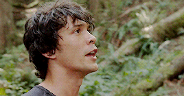 carriefisher-blog1:make me choose - maisiewilliams asked: bellamy blake or ian gallagher?