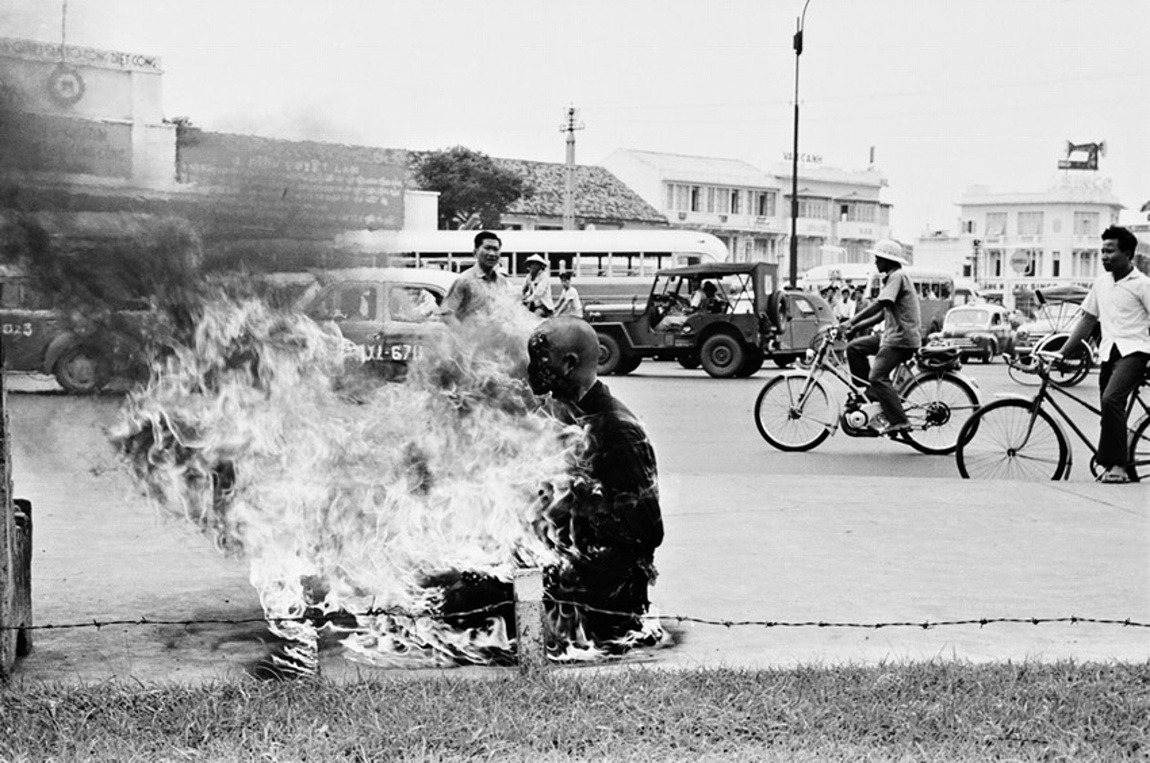 Malcolm Browne - Auto-immolation du moine bouddhiste vietnamien Thích Quảng Đức,