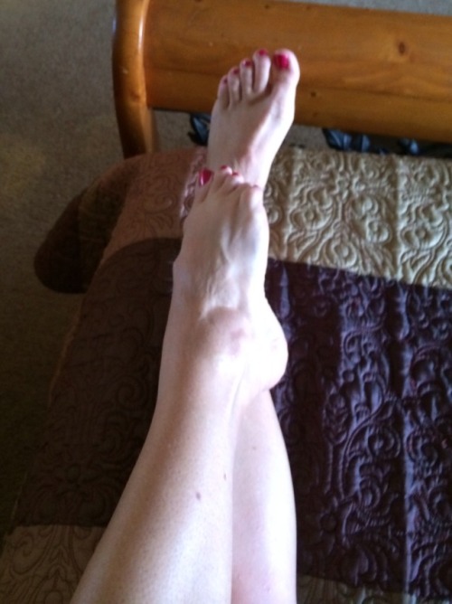 mattblevins1974: Another pic of her cute little feet. Please Reblog and comment to see more.