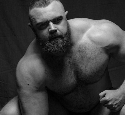 Porn ultra-masculine:  Paul McNulty (@djpjm1 on photos