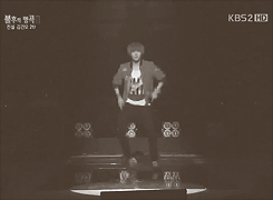 supemacky:   I saw you dancing and i couldn’t get you off my mind…  