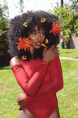 afrorevolution:  “I am a Queen being raised by the Sun in a world surrounded by Stars, Flower Child.”  Model: @thee.abbylxve  Photographer: @mostwantedskyz