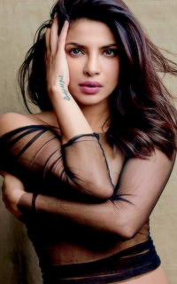 inspiration-avatars:  Priyanka Chopra please like/reblog if you use ♥ 