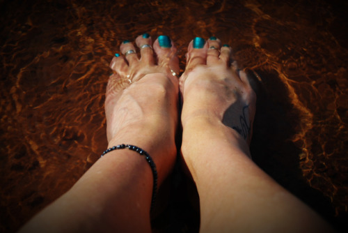 Getting my toesies wet in the reservoir, it was such a lovely day there and the clouds were amazing&