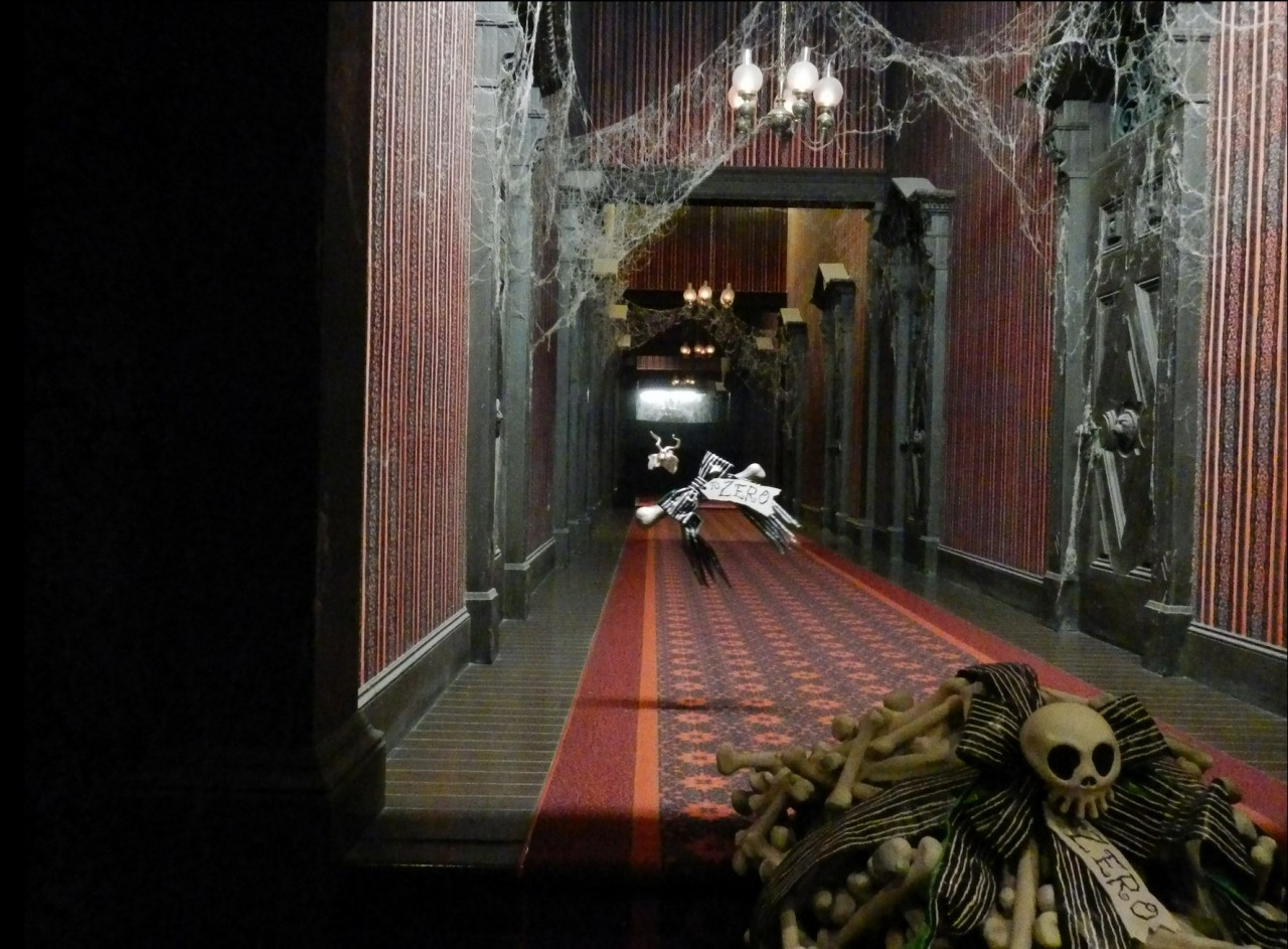 Haunted Mansion Backstage Disneylands Endless Hallway The Hallway Is 