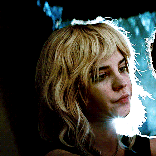 SOPHIE THATCHER as NATALIE SCATORCCIO Yellowjackets, ‘Saints'