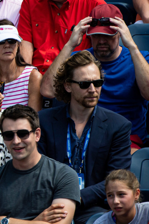 maryxglz: Tom Hiddleston watches Johanna Konta of Great Britain against Daria Kasatkina of Russia on