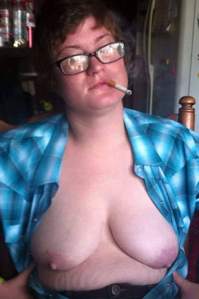 pasqual58:  I love her smoking showing her breast s mmmmmm 
