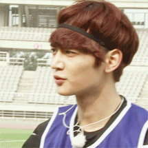 dearmyfairyboy:  that headband (◡‿◡✿) 