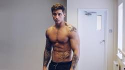 fitmen1:  Fitmen1Adi Gillespie