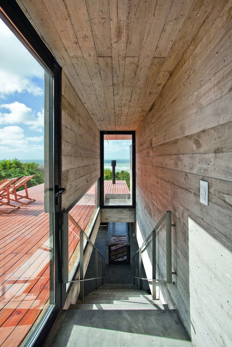 life1nmotion:  House On The Beach is a private residence designed by BAK Architects.