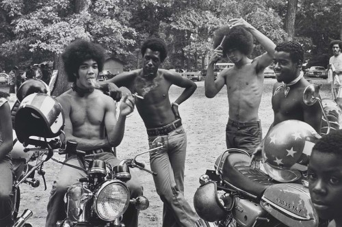 historylover1230:“Bikers Take a Break. Sunday Afternoon in Druid Hill Park, Baltimore, Marylan