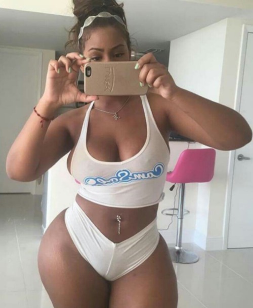 shadesofexcellence:Katt Leya