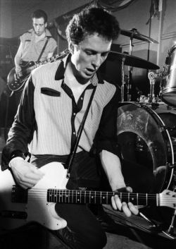 dolphinbros:  Joe Strummer