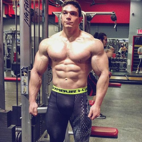 drwannabebigger:  Joshua Taubes adult photos