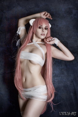 beautiful-cosplayers:  More @ http://beautiful-cosplayers.tumblr.com