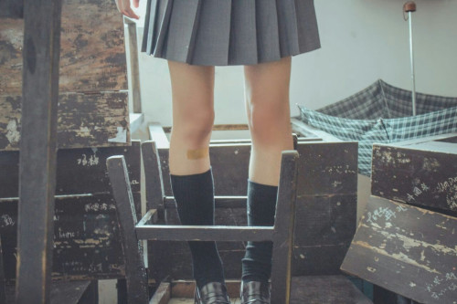 japaneseuniform:    ↪ CLICK HERE TO SEE JAPANESE SCHOOL UNIFORMS ↩   