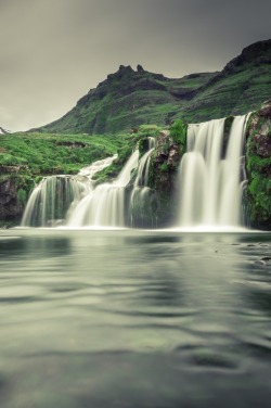 0ce4n-g0d:  Kirkjufellsfoss by Philip Kessler