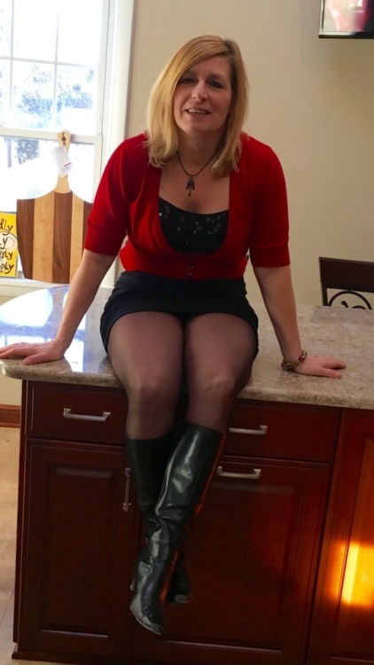 gransnaughtyalbum: Adult dates bit.ly/cummmwithme