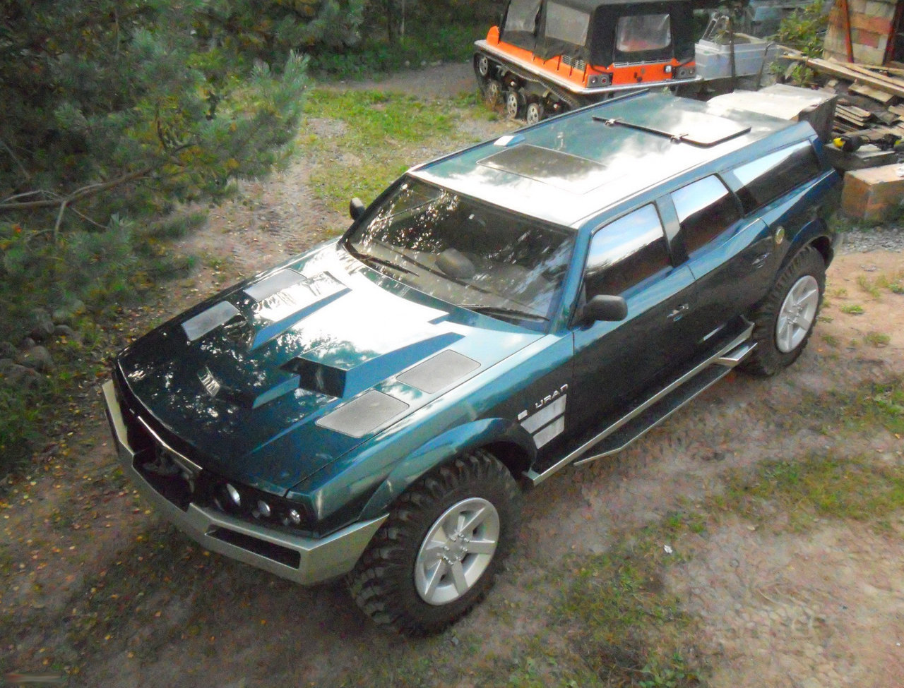 sheltianin: diesel UTD-20 with a volume of 16 liters, a power of 300 hp and a torque