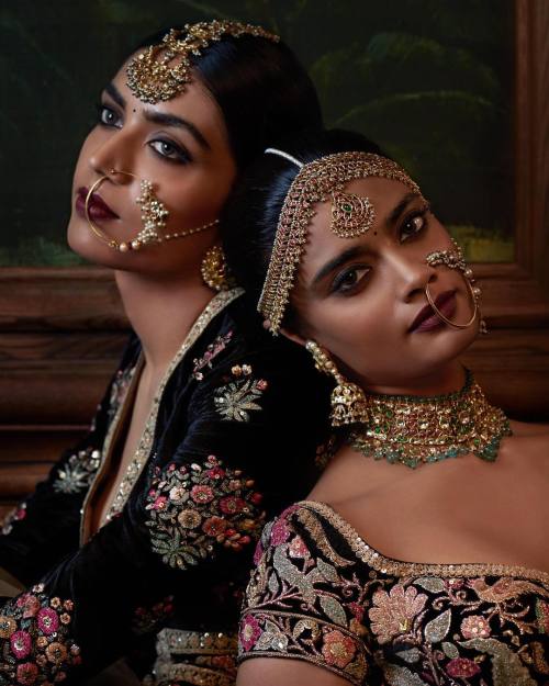 FIRDAUS by Sabyasachi MukherjeeModels: Archana Akhil Kumar &amp; Vishakha Bhardwaj