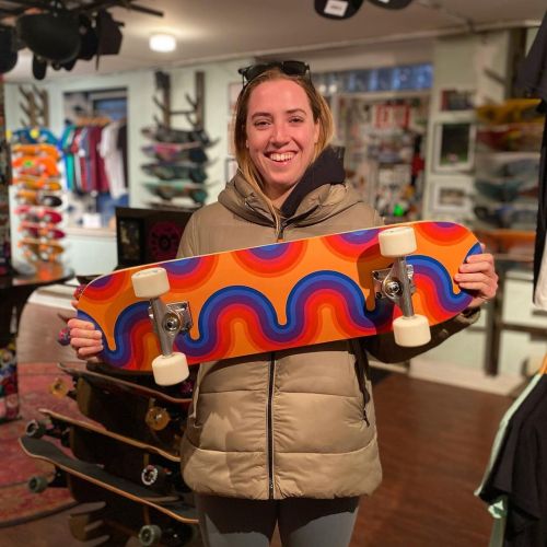 Wavy Gravy (at Uncle Funkys Boards)
https://www.instagram.com/p/CnMvDddOczY/?igshid=NGJjMDIxMWI=