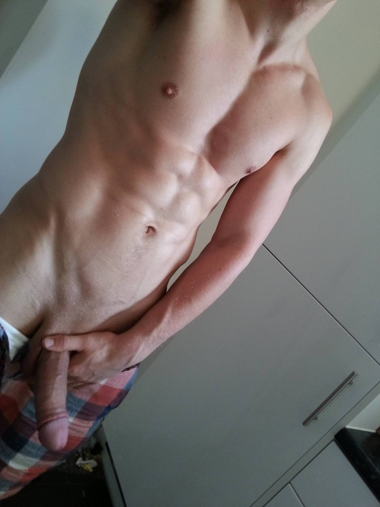 juanesque:  3 things I would really like to suck on