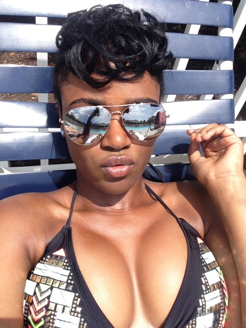 jaiking:  darkskinwomen:  Sunnies. Ig: @antm__ brownbaddie.tumblr.com  Follow me at http://jaiking.tumblr.com/ You’ll be glad you did.