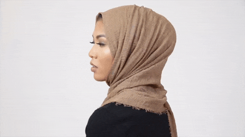 hustleinatrap:    This Muslim Blogger Created An Inclusive Hijab Line For All Skin Tones. Habiba Da 