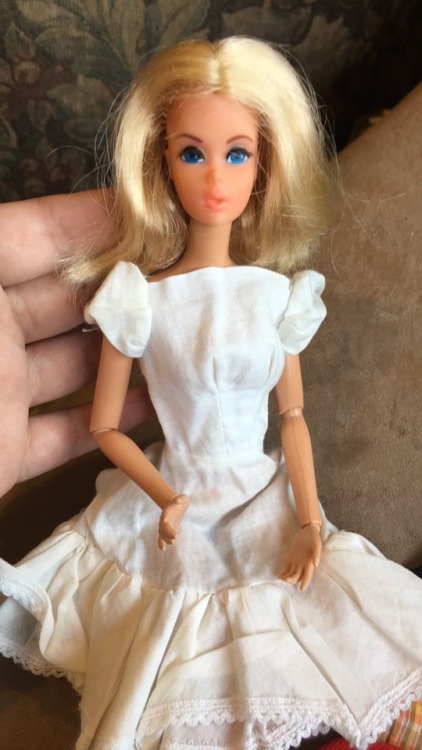 Rebody adventures. Tan MTM body is just a tad too pale for 70s girls, but the Fashionista bodies ten