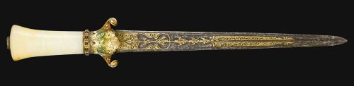 art-of-swords:  Turkish Dagger  With a Fabergé collar and an Ottoman blade Dated: 19th century Place of Origin: Turkey and Russia Measurements: 39cm The dagger has a narrow double-edged tapering steel blade with central ridge with chiselled design and