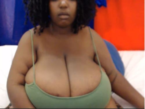 cycatki:  21yo ebony babe with mega tits Please visit her chat room and start  online flirt http://www.chestymoms.com/cam/teentittys21/