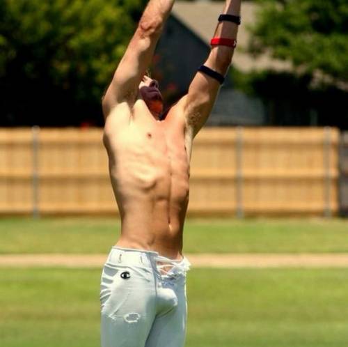 gayboy-11:  For some of the sexiest guys, and naked guys follow here: Gay Boys & Men Submit Here or Ask Me
