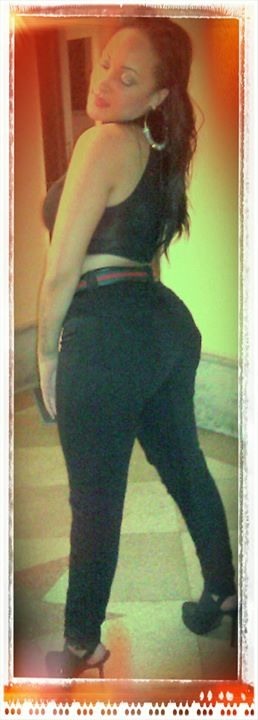 pookaluvcurves:  Pookaluvcurves..achontishanise..but her sister looking Gud too