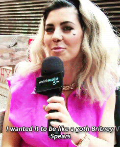 impeerium-deactivated20140818:  Marina talking about her second album (Electra Heart)