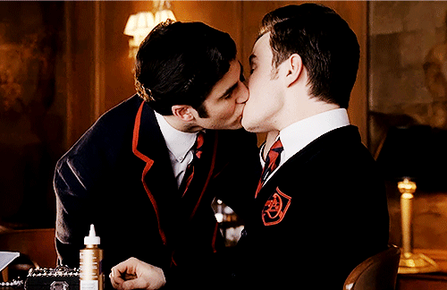 Making dent — Happy 10 of Kurt & Blaine