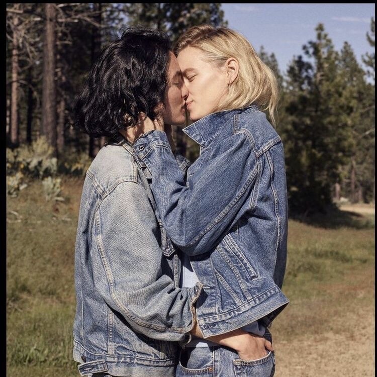 Lesbian Cowgirls