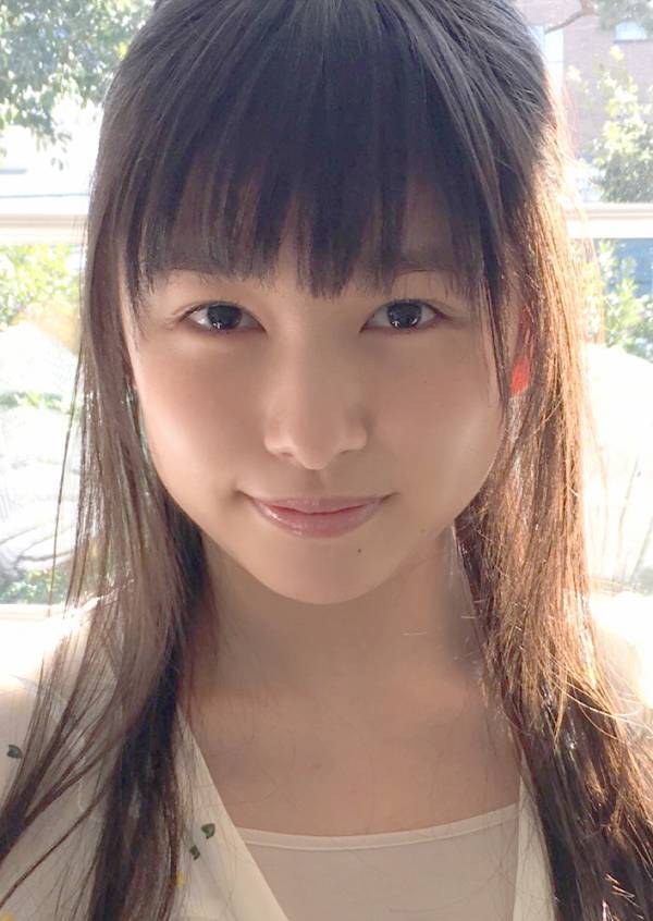 straydogmiaow:  桜井日奈子♪  白猫プロジェクトの新CMが2月1日からオンエアされます！