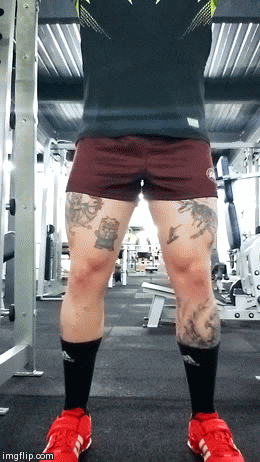 donut-give-a-fuck-about-abs:  This is what you call going deep with squats. If you