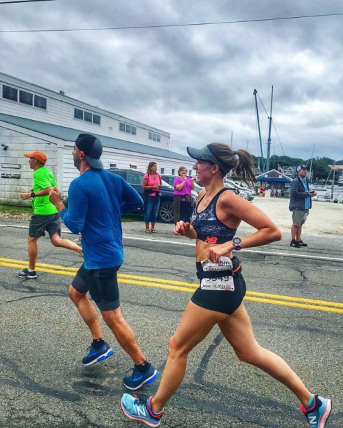 fast-and-fit-sam: Smiling through mile 5 - not what I looked like for mile 7 #FalmouthRoadRace #Viso