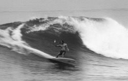 Surfing-In-Harmony:  Justanordinaryone:alex Knost @ Canggu, Bali. Love His Style