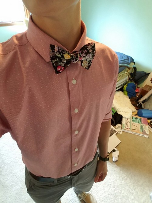 dappertomboy: New bow tie and I love it Burnmysoul.tumblr.com