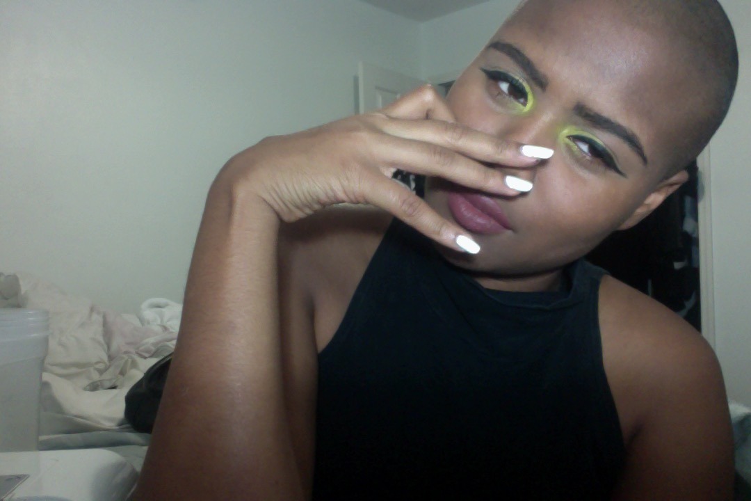 sarahnicolefrancois:  sarahnicolefrancois:  im alive fyi  &lt;3