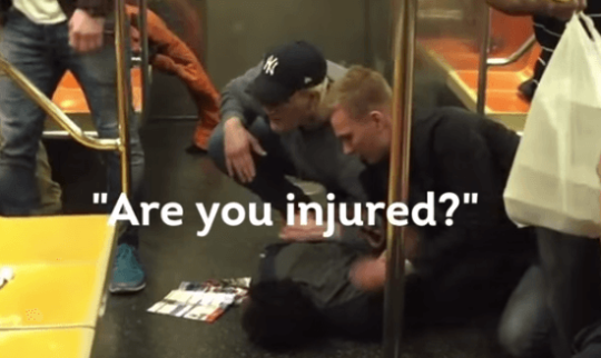 See how a group of Swedish police officers responded when a fight broke out on the New York subway.