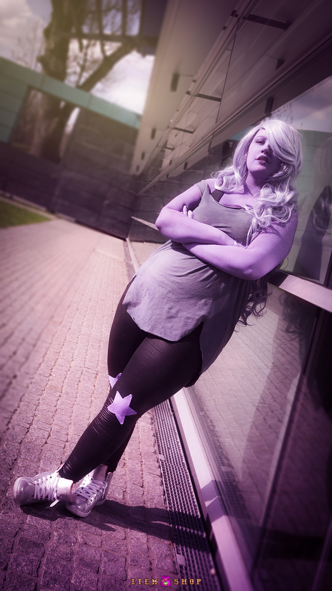 glasmond:  Some pictures of my Amethyst Cosplay!   O oO &lt;3 &lt;3 &lt;3